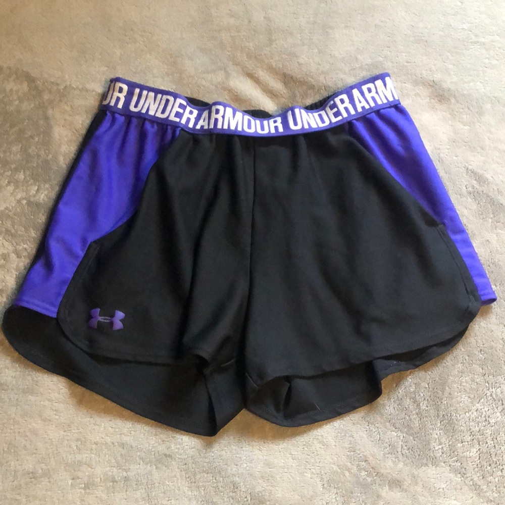 Under Armour running shorts with pockets